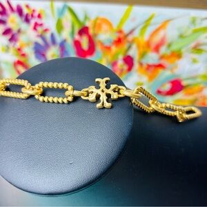 TORY BURCH Gold Roxanne Twisted Rope Chain Bracelet. NWT. 7”